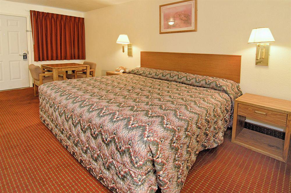 Econo Lodge Hurricane Zion Park Area Eksteriør bilde